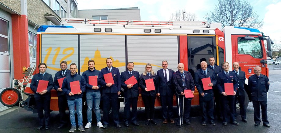 In einer kleinen Feierstunde wurden zehn Feuerwehrleute aus der VG Montabaur in höhere Dienstgrade befördert.