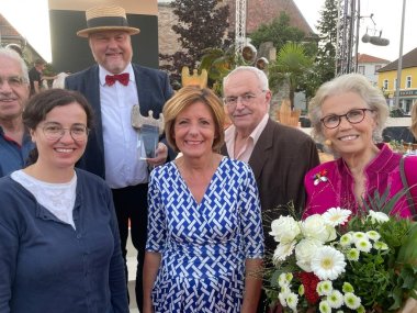 Gruppenfoto mit Jens Schawaller, Gabriela Fürstin zu Sayn-Wittgenstein-Sayn, Ministerpräsidentin Malu Dreyer sowie Ernst Elenz, Ulli Marx und Nathalie Martens von den Sportfreunden Montabaur.