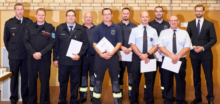 Die ausgezeichneten Frauen und Männer der Werkfeuerwehr von Klöckner Pentaplast und der Feuerwehr der VG Montabaur.