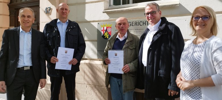 Im Rahmen einer Feierstunde im Amtsgericht Montabaur wurde Peter Faulhaber zum neuen Schiedsmann ernannt und sein Vorgänger Hans-Joachim Bartsch verabschiedet.