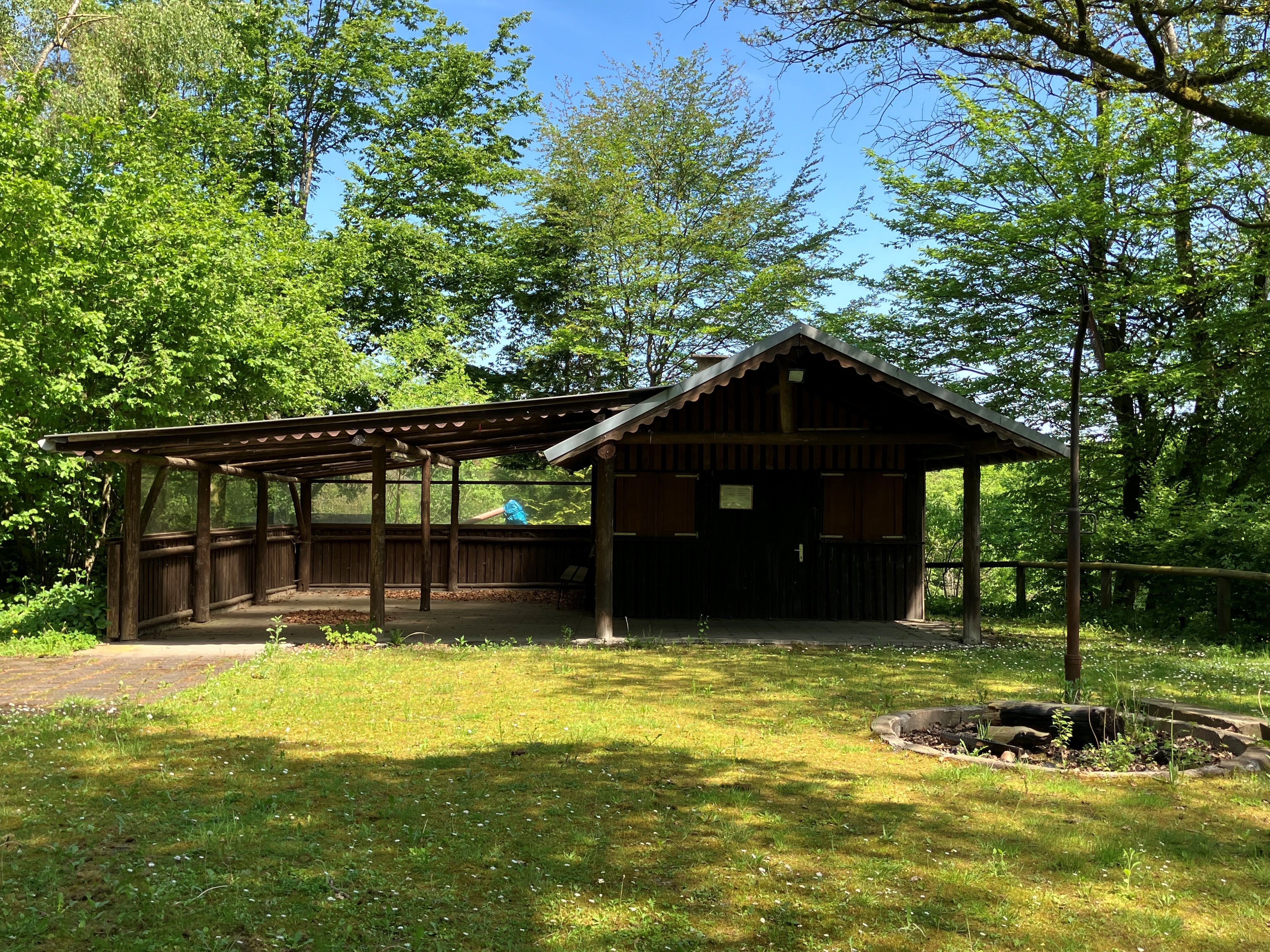 Die Grillhütte Wirzenborn.