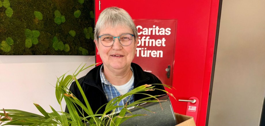 Der Einzug ins neue Domizil ist geschafft: Schwester Barbara Spiegelhoff, Gemeindeschwester plus der Verbandsgemeinde Montabaur, ist ab sofort im Caritas-Zentrum in der Bahnallee 16 in Montabaur erreichbar. 