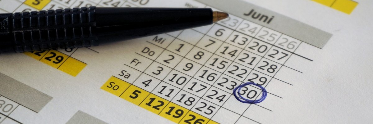 Bild zeigt Kalender mit umkreistem Datum