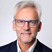 Das Bild zeigt Armin Klein, Ortsbürgermeister der Ortsgemeinde Nomborn